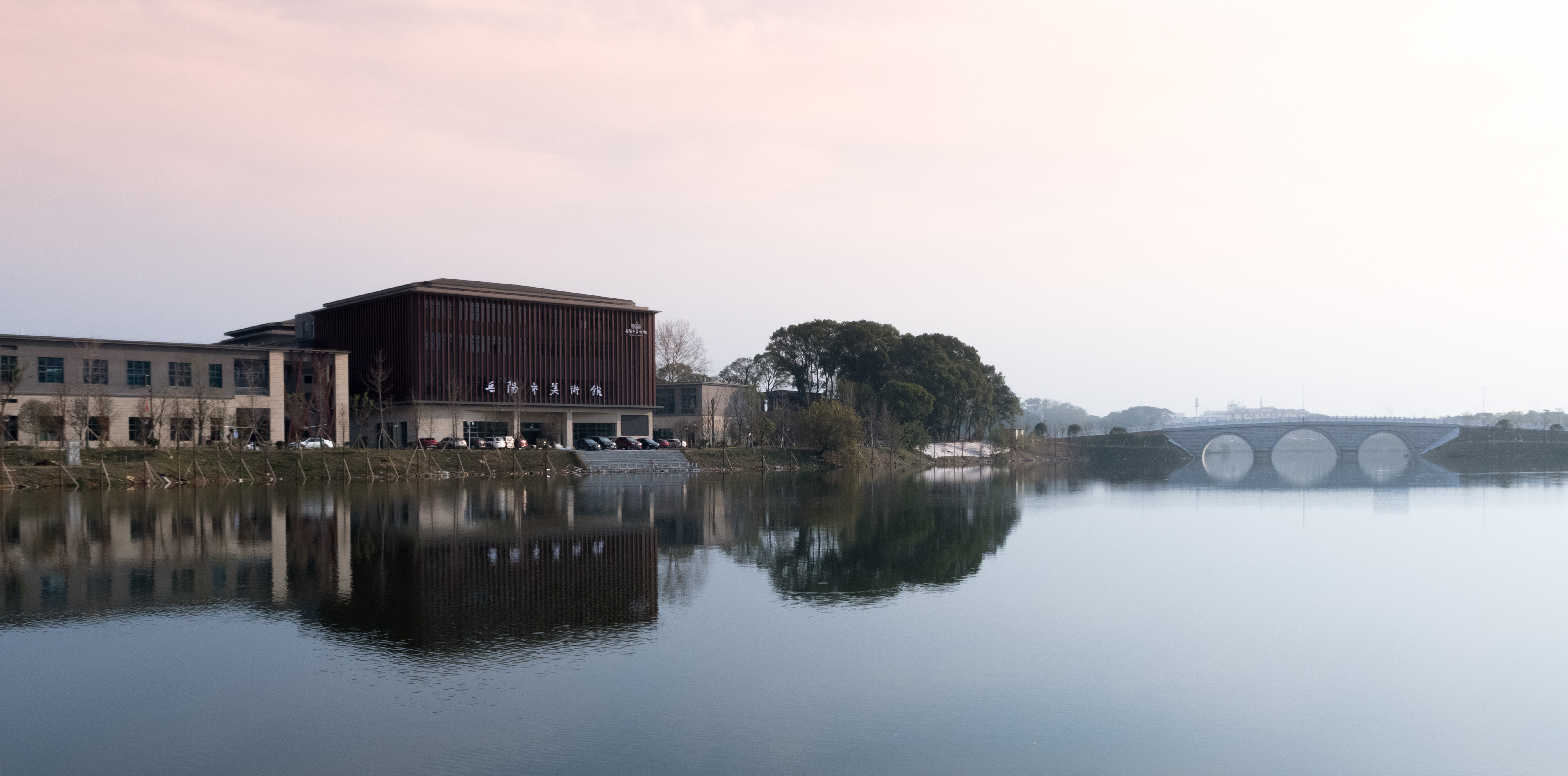 参展名单 | 扶摇兮浪潮——第四届湖南省青年工笔画家提名展